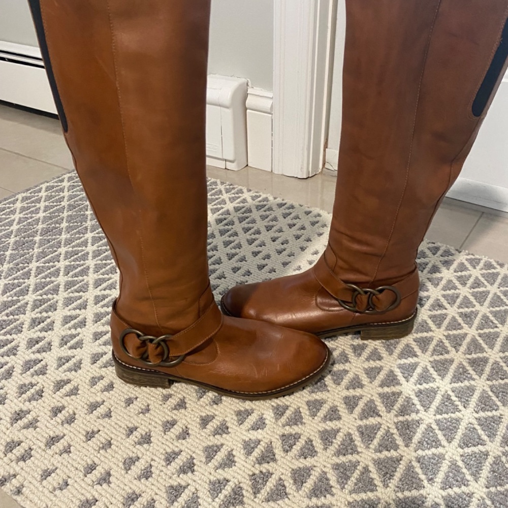 Tall leather boots by Remonte - Picture 4 of 13